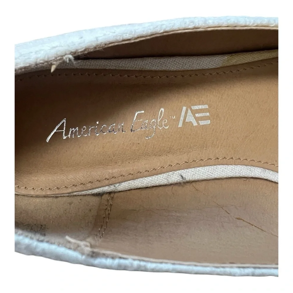 American Eagle White Short Wedges Size 9.5 Women